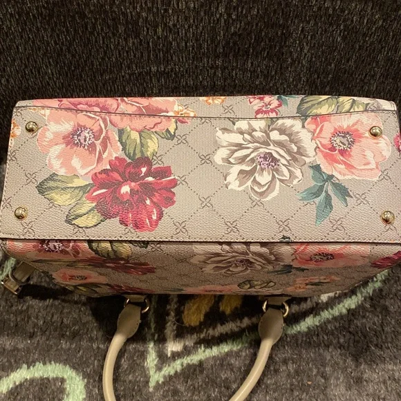 Nine West floral crossbody/shoulder top zip satchel - Picture 2 of 10